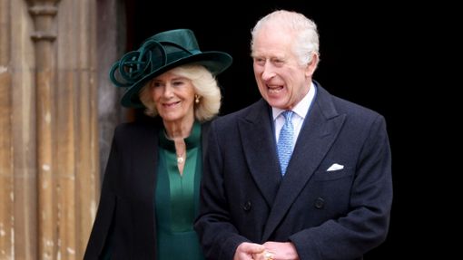 König Charles und Königin Camilla wollen am kommenden Dienstag eine Krebsklinik besuchen und sich dort mit Ärzten und Patienten treffen. Foto: Hollie Adams/Reuters Pool/AP/dpa