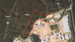 Das Gewerbegebiet Sulzhau soll um 6,6 Hektar (rot umrandet) erweitert werden. Foto: Gfrörer Ingenieure